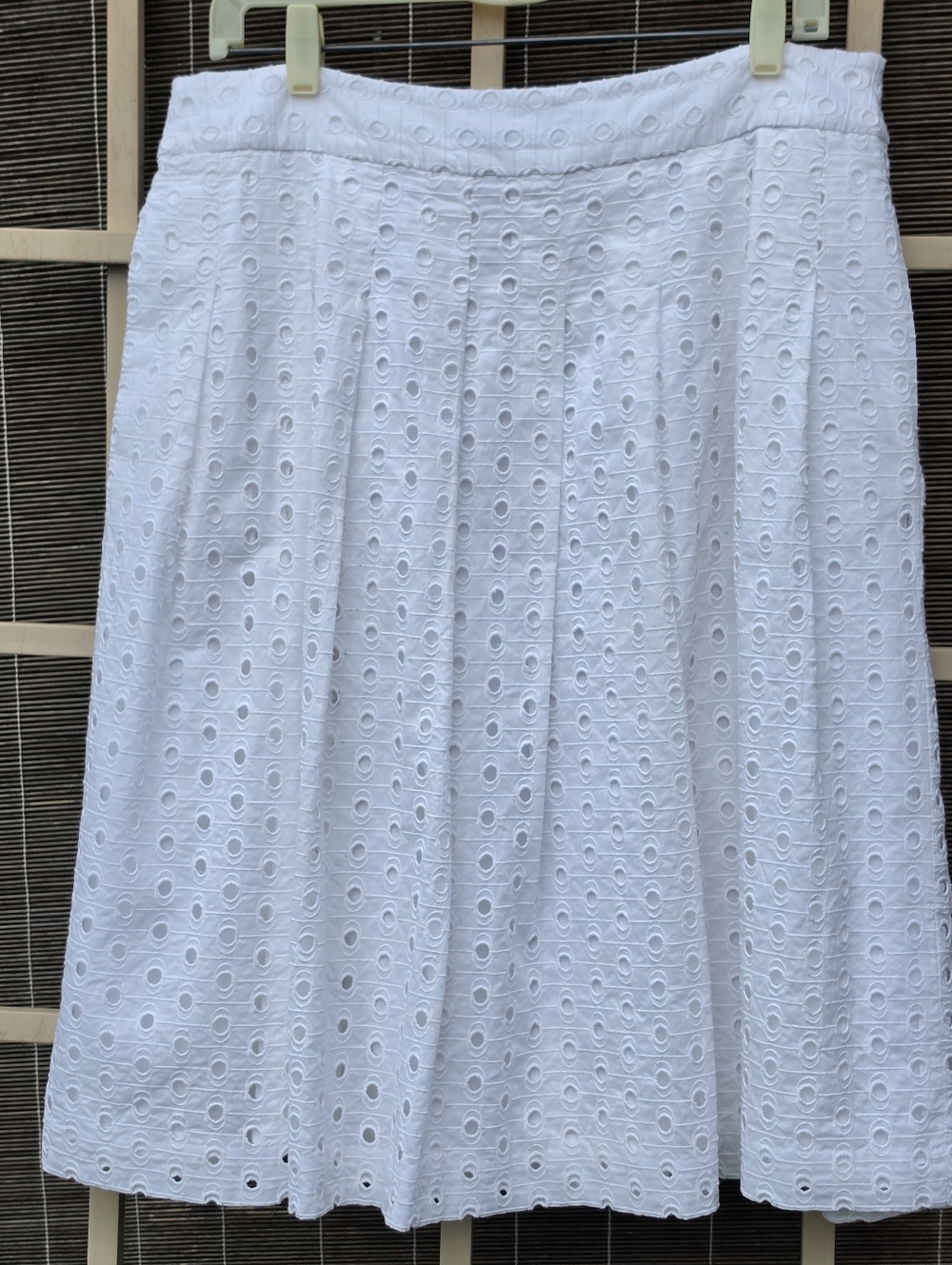 Talbots white eyelet cotton skirt Pockets Lined size 12